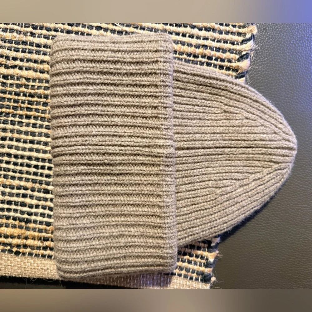 Acne Studios Pansy Face Wool Beanie in Mocha one size work once - Picture 2 of 4